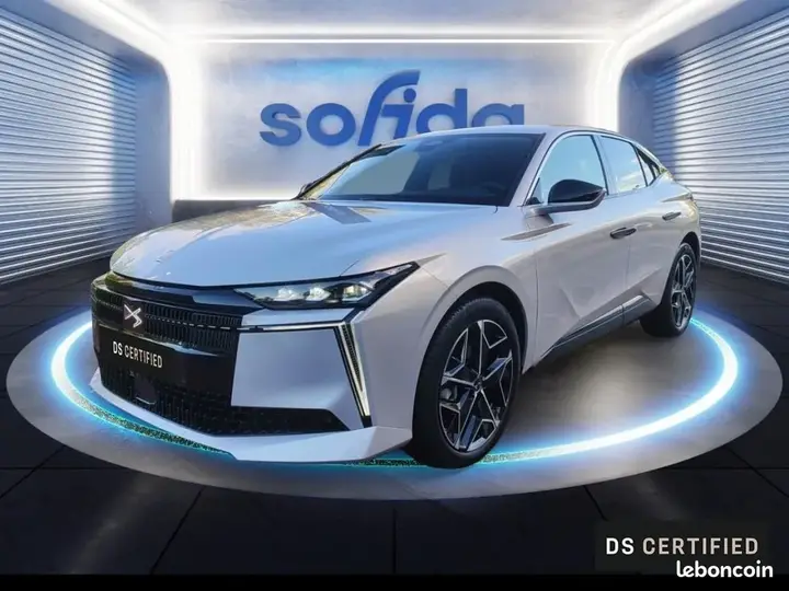 DS Automobiles Ds N°4