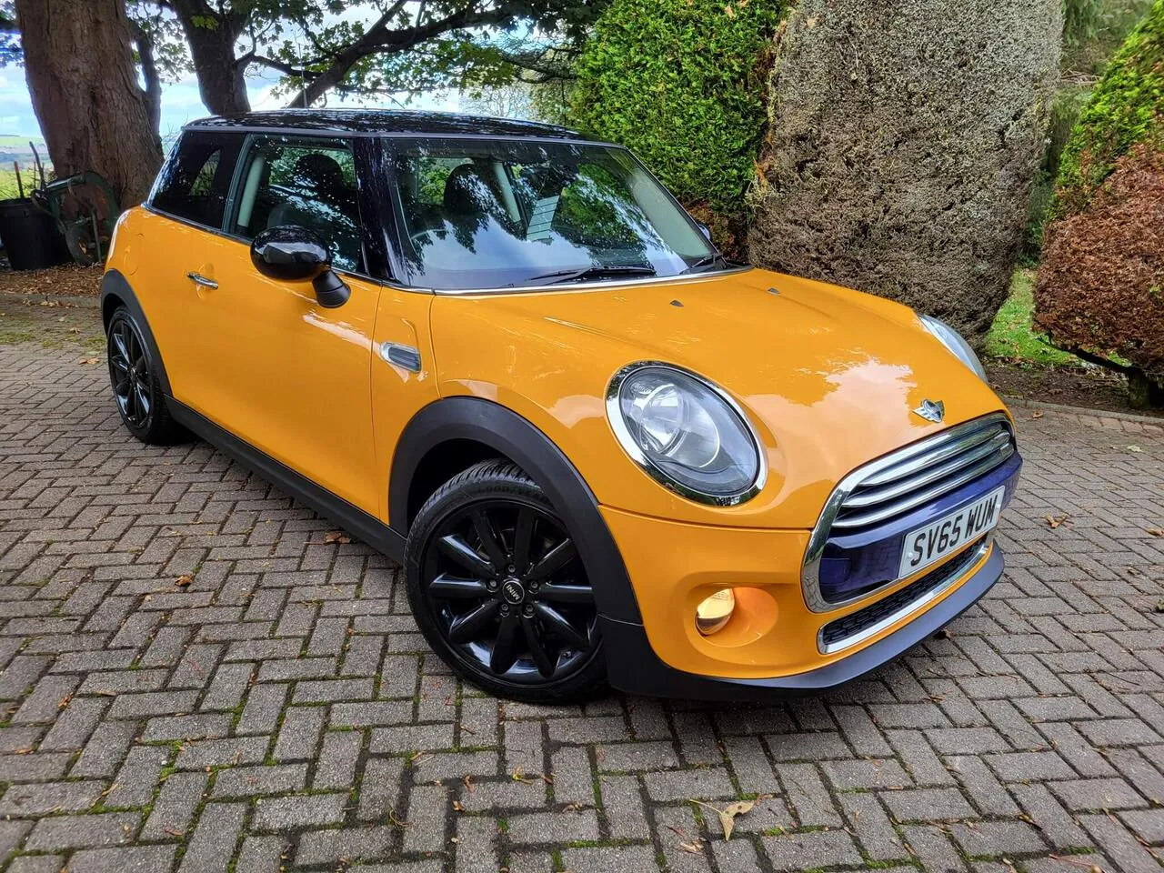 Mini Hatch 2015 photo 2