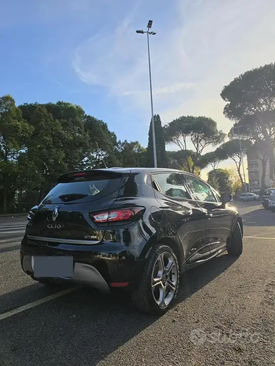 Renault Clio 2018 photo 2