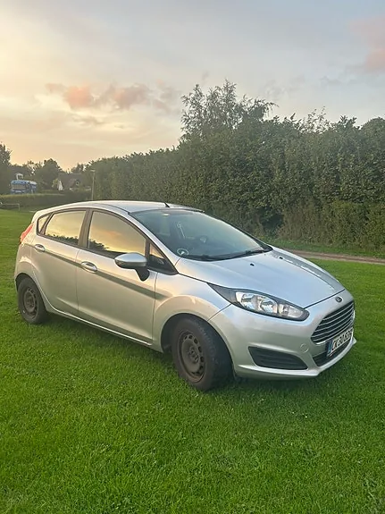 Ford Fiesta 2015 photo 4