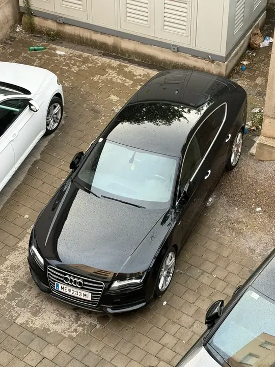 Audi A7 2013 photo 2