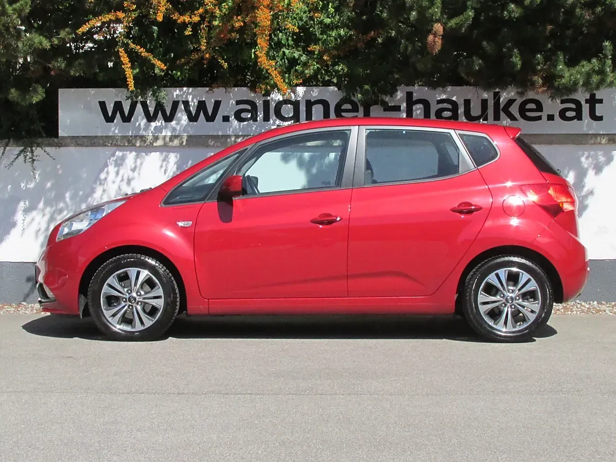 Kia Venga 2017 photo 3