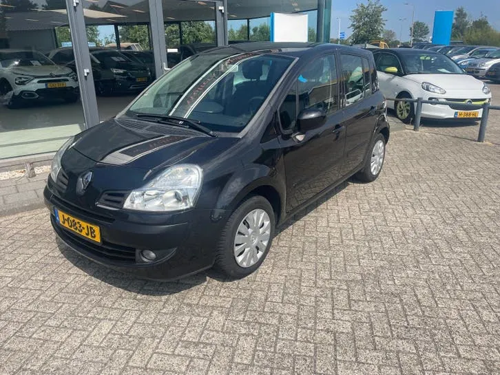 Renault Modus 2011 photo 2