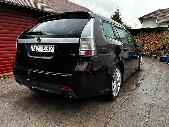Saab 9-3 2011 photo 3