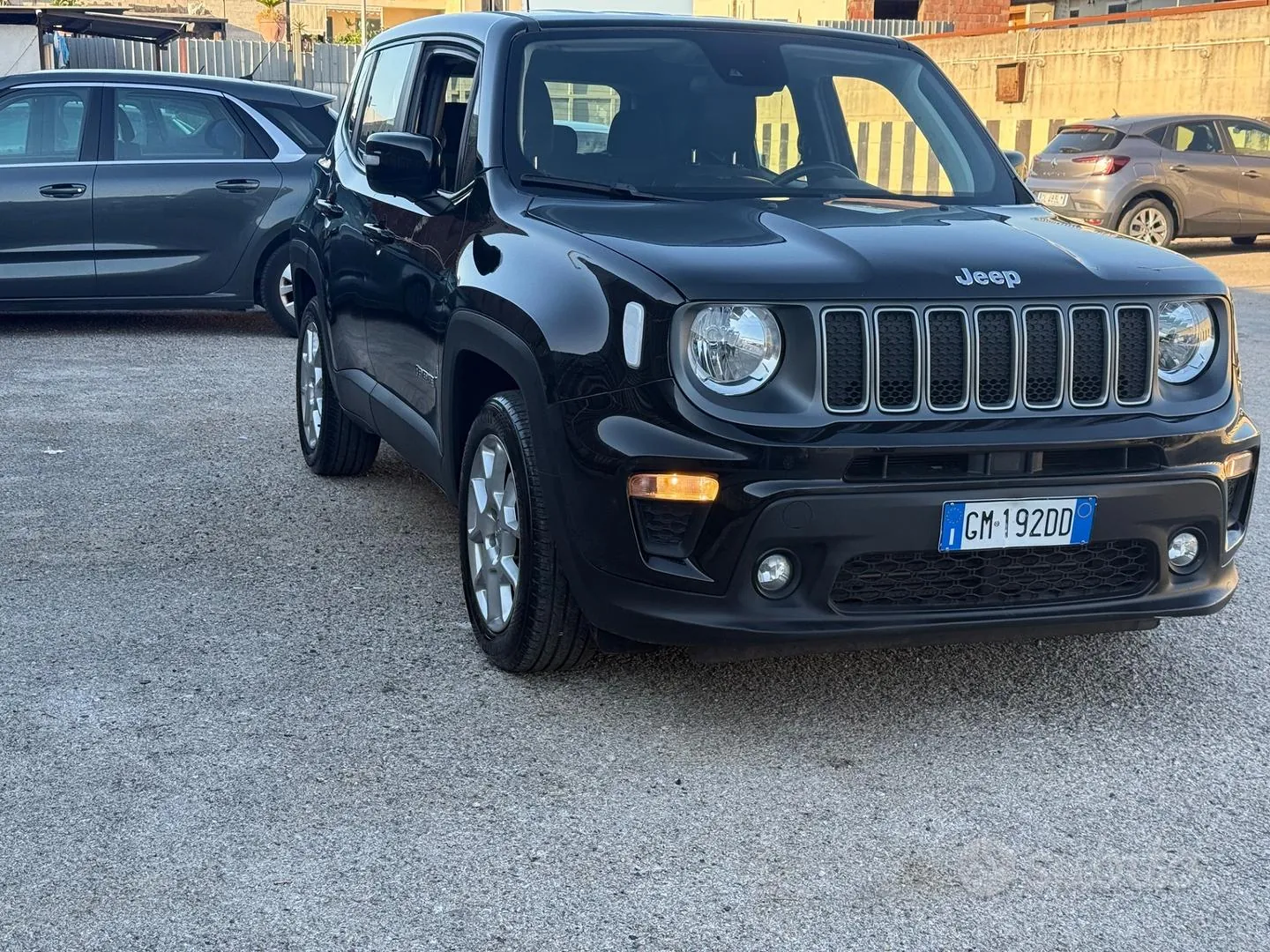 Jeep Renegade 2022 photo 3