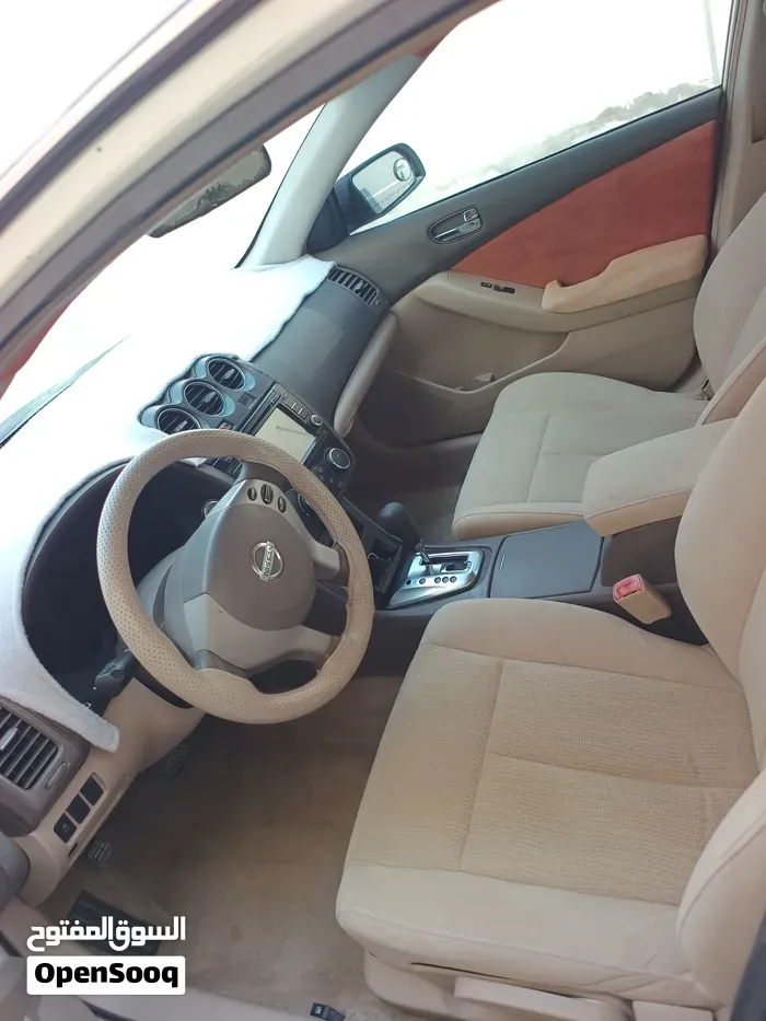 Nissan Altima 2011 photo 4