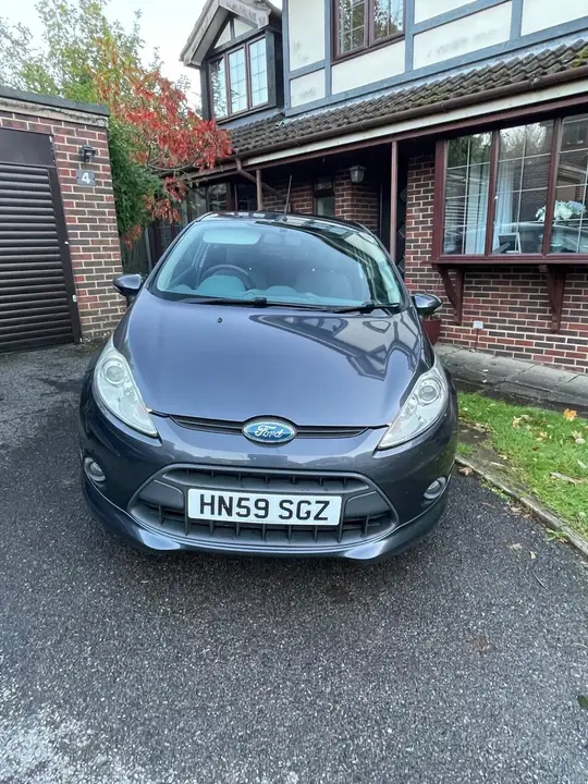 Ford Fiesta 2009 photo 2