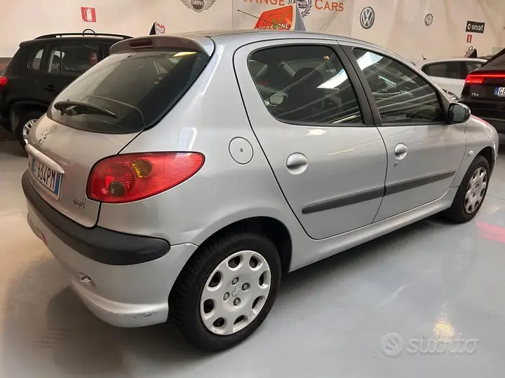 Peugeot 206 2005 photo 3
