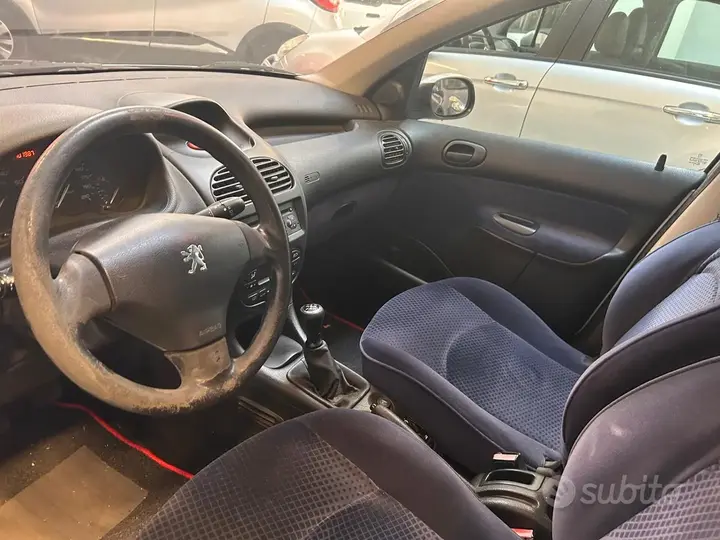 Peugeot 206 2005 photo 5
