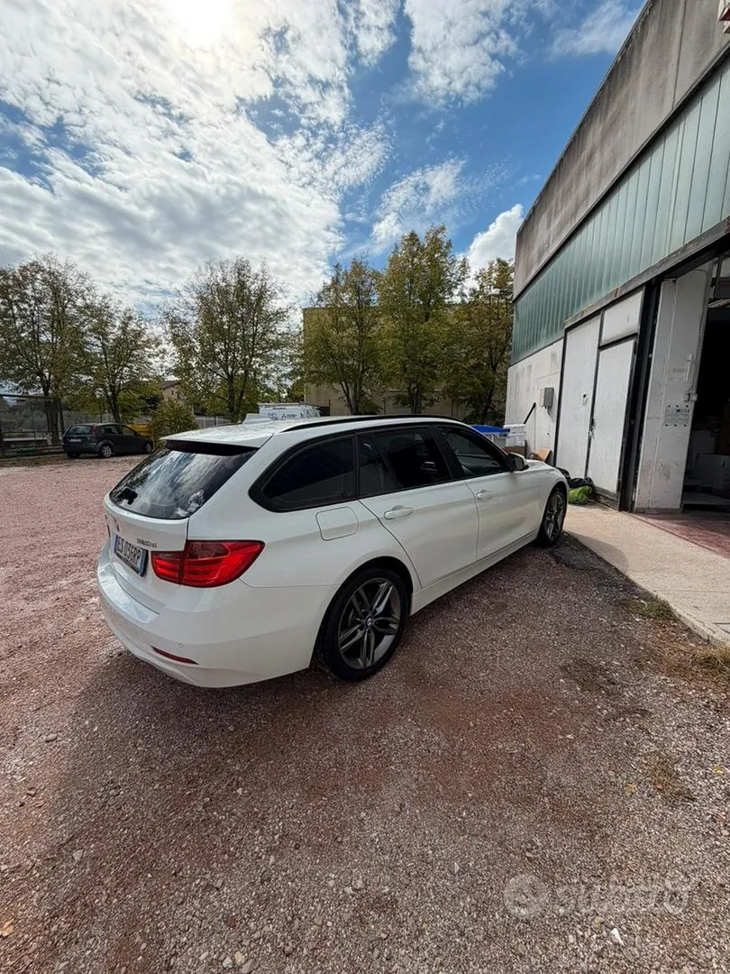 BMW 320D 2013 photo 2
