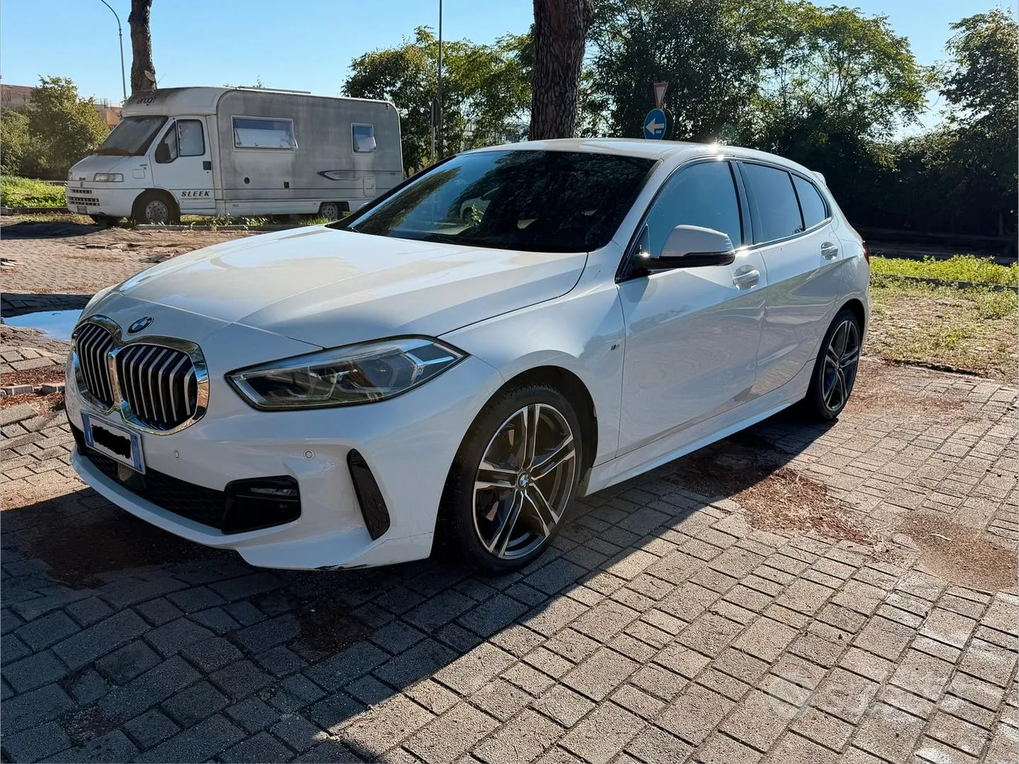 BMW 1 Series 2020 photo 2