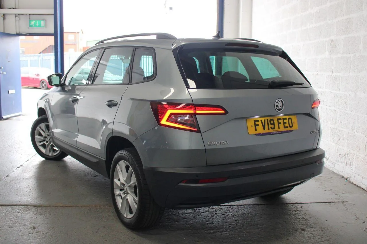 Skoda Karoq 2019 photo 2