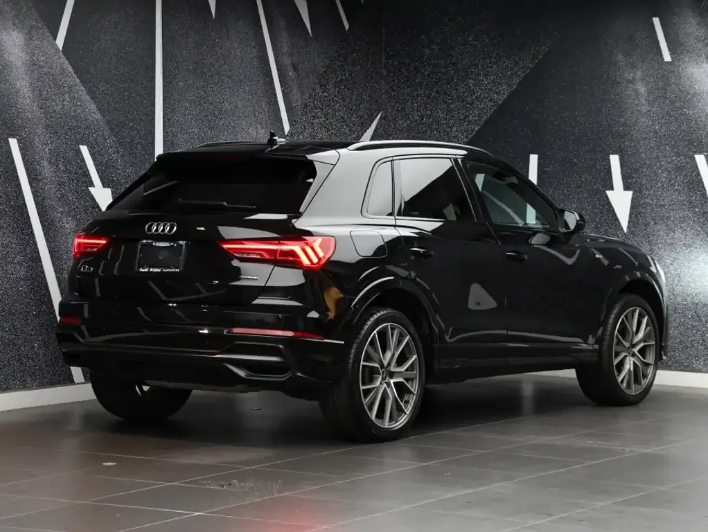 Audi Q3 2022 photo 4
