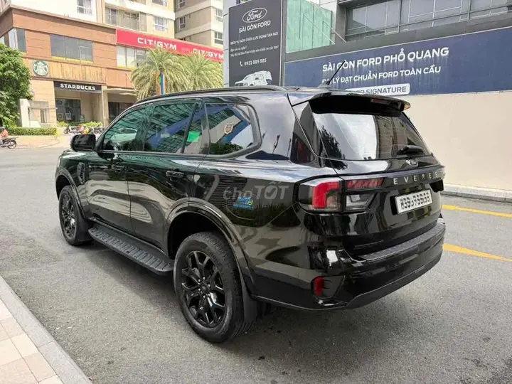 Ford Everest 2023 photo 3
