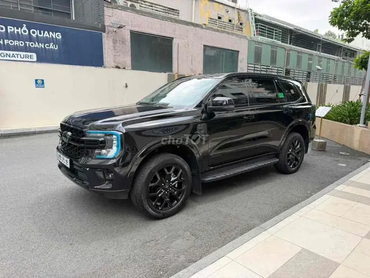 Ford Everest 2023 photo 2