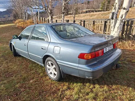 Toyota Camry 2000 photo 5
