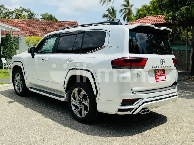Toyota Land Cruiser Sahara 2021 photo 3