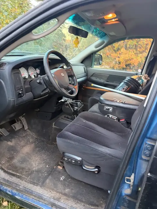 Dodge Ram 1500 2005 photo 2