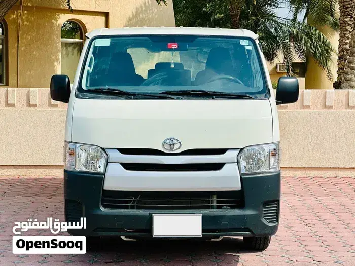 Toyota Hiace 2024 photo 5
