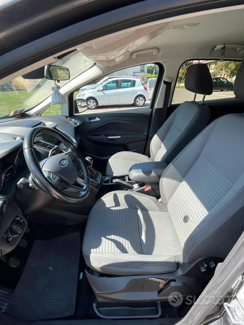 Ford C-Max 2016 photo 4