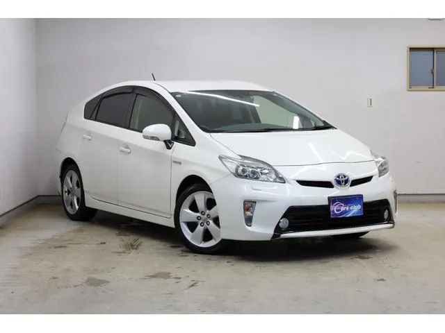 Toyota Prius 2014 photo 2