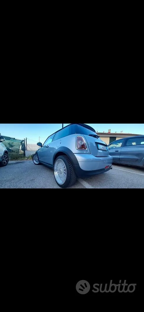 Mini Mini Cooper R56 2010 photo 2