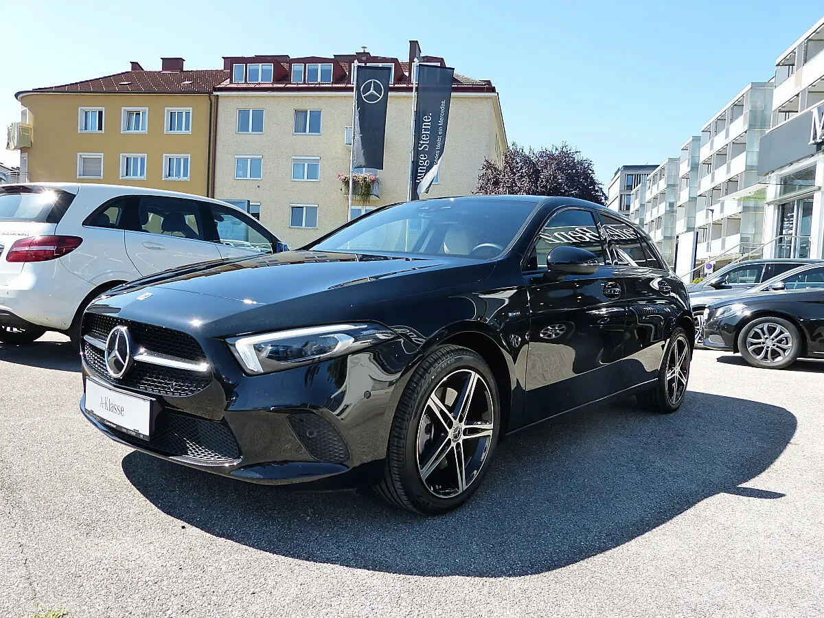 Mercedes-Benz A-Class 2021 photo 3