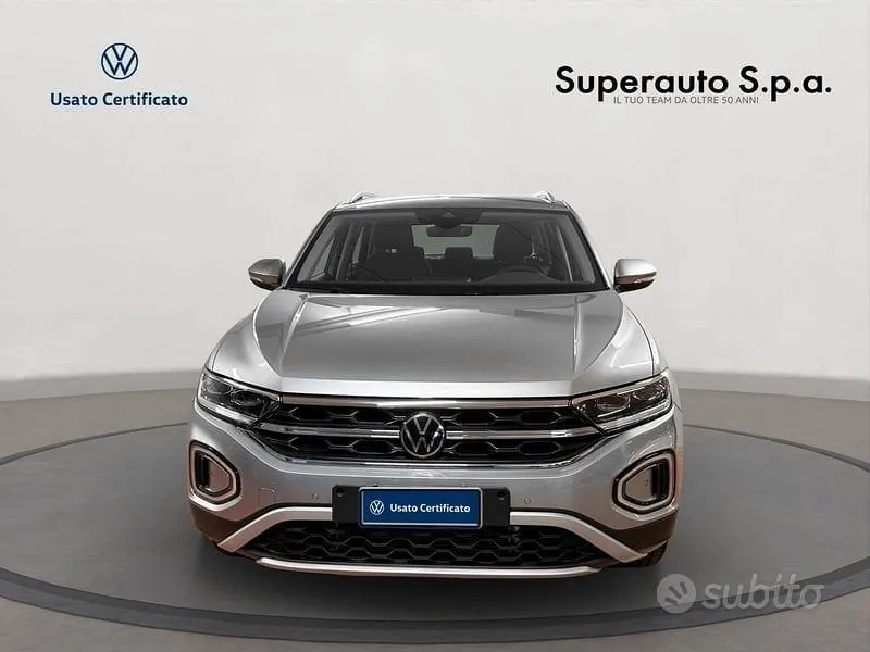 Volkswagen T-Roc 2024 photo 2