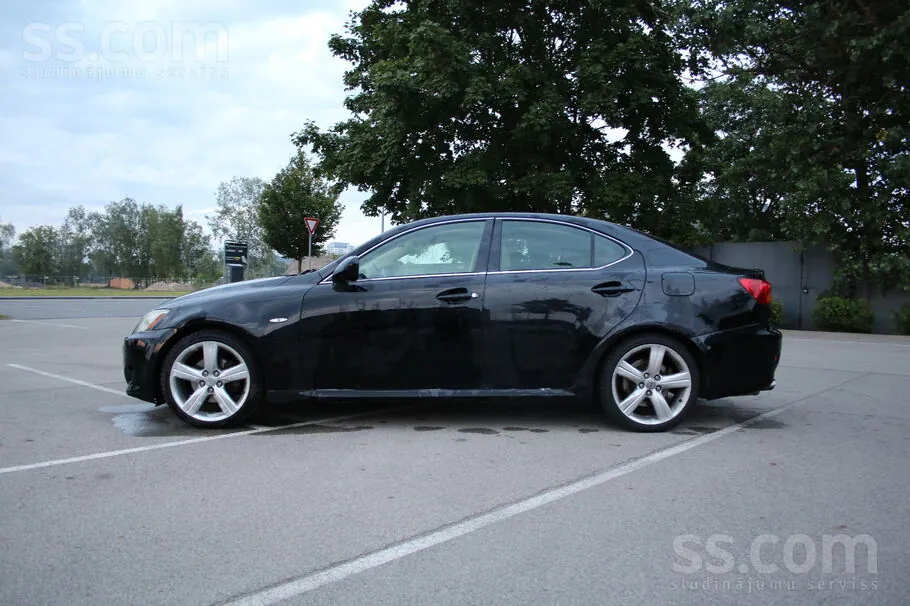Lexus Is