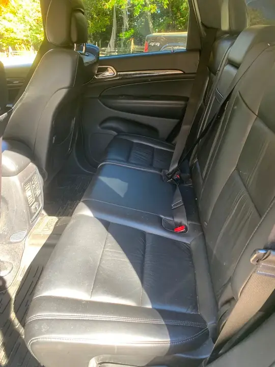 Jeep Grand Cherokee 2011 photo 4