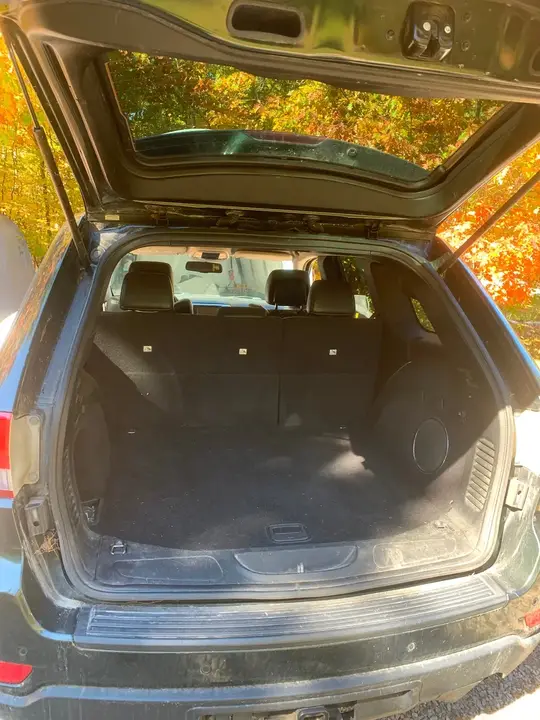 Jeep Grand Cherokee 2011 photo 3