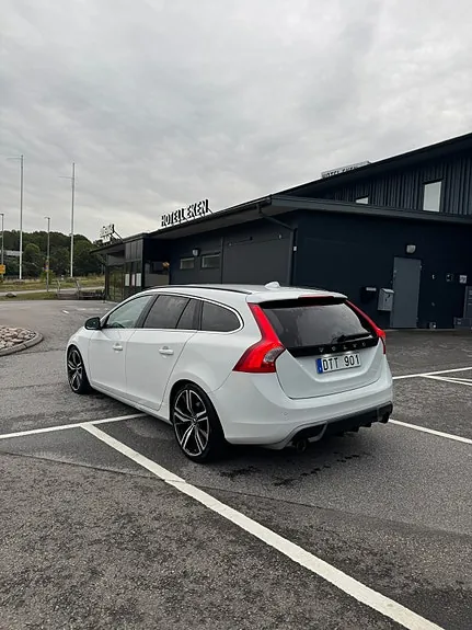 Volvo V60 2012 photo 4