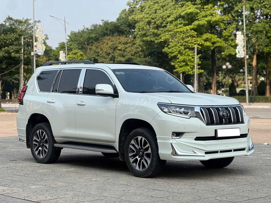 Toyota Land Cruiser Prado 2022 photo 3