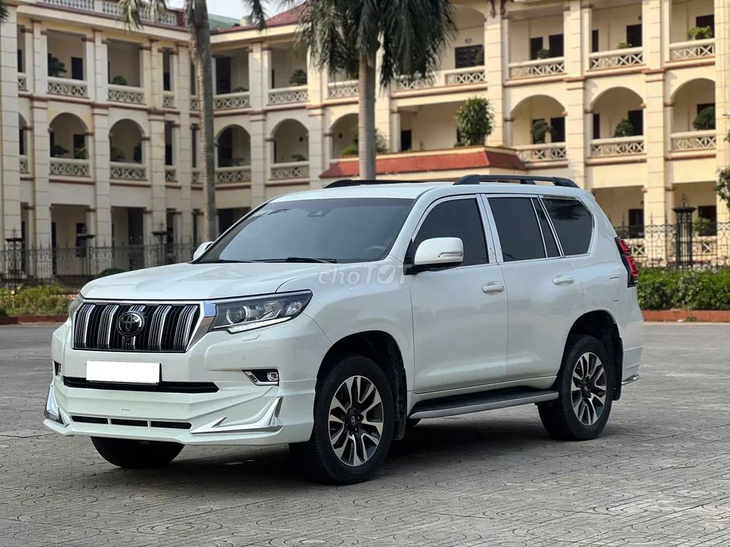Toyota Land Cruiser Prado 2022 photo 2