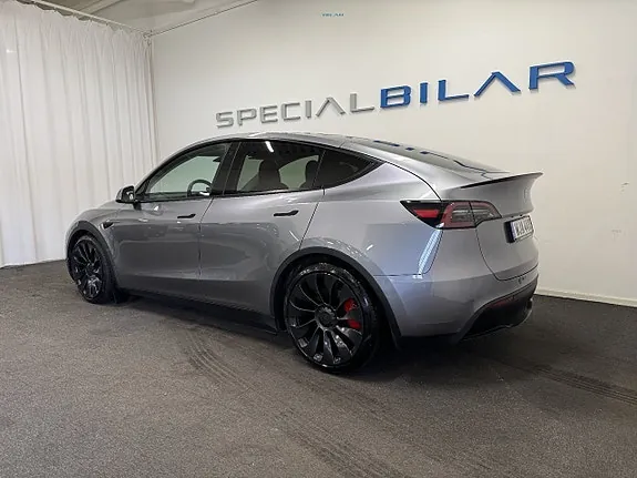 Tesla Model Y 2023 photo 3