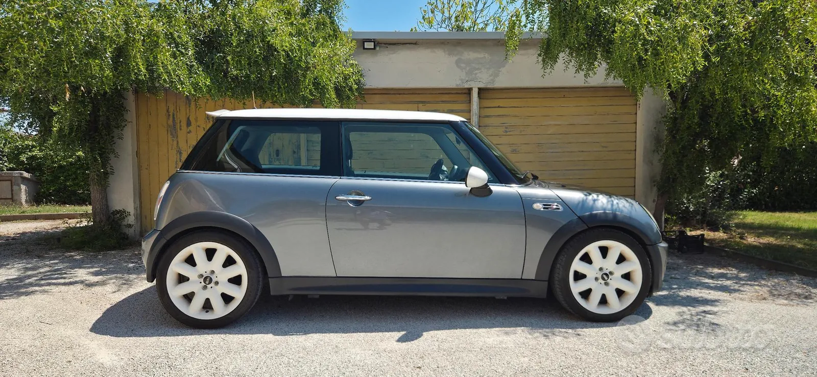 Mini Mini Cooper S 2004 photo 2