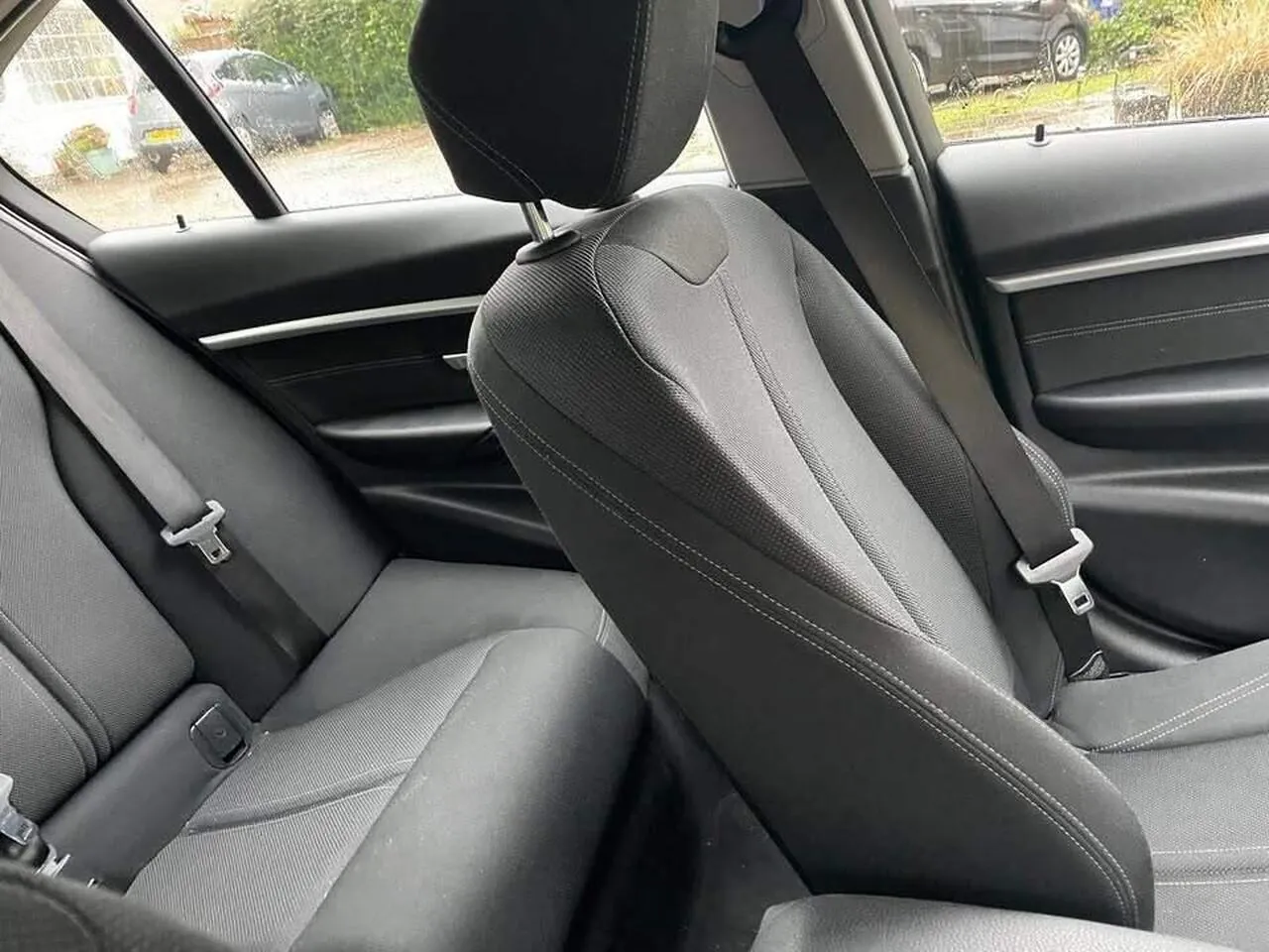 BMW 3 Series 2017 photo 5
