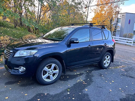 Toyota Rav4 2010 photo 2