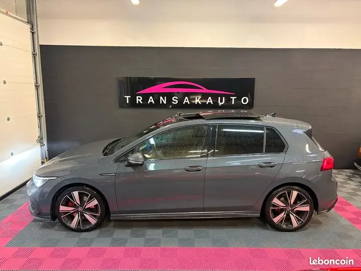 Volkswagen Golf 2021 photo 2