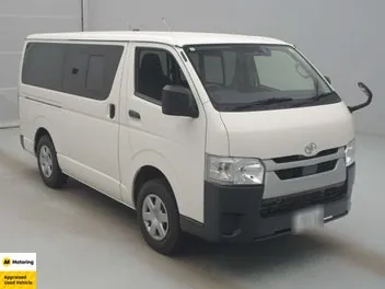 Toyota Hiace 2022 photo 2