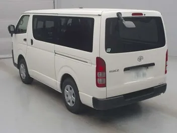 Toyota Hiace 2022 photo 3