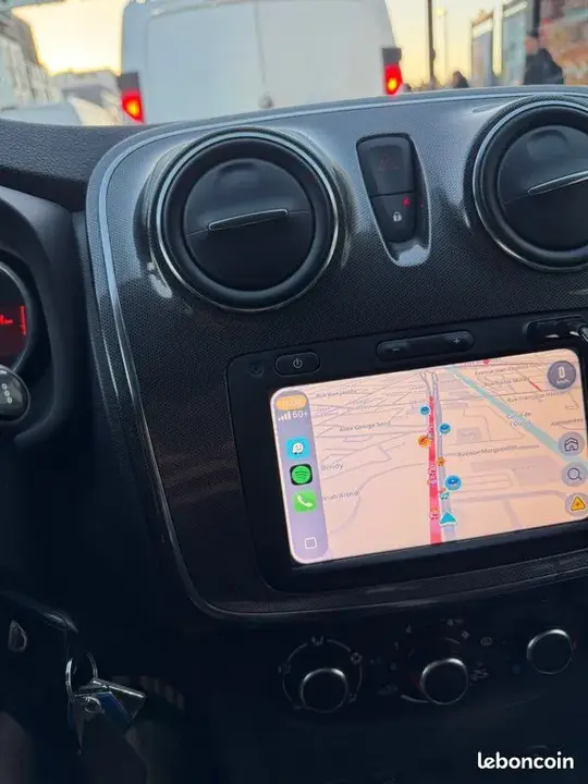 Dacia Sandero 2019 photo 2