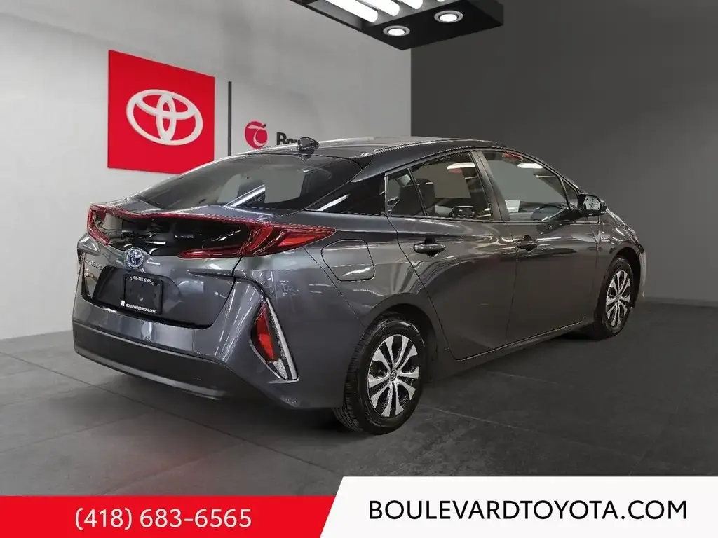 Toyota Prius Prime 2022 photo 4