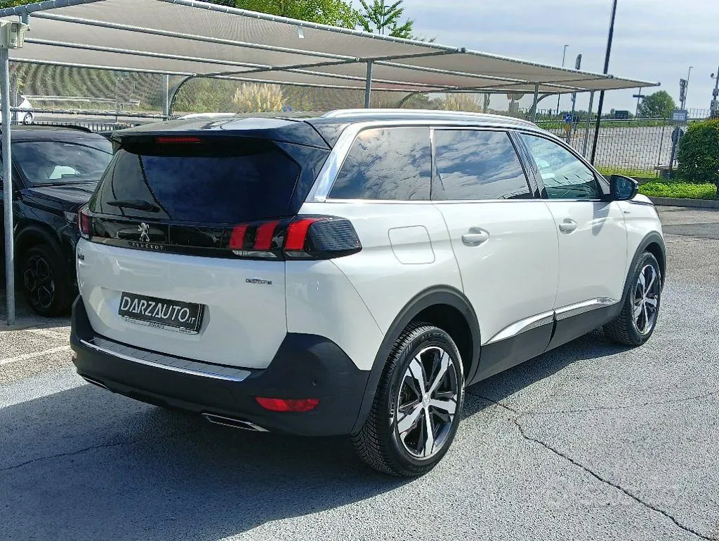 Peugeot 5008 2020 photo 5