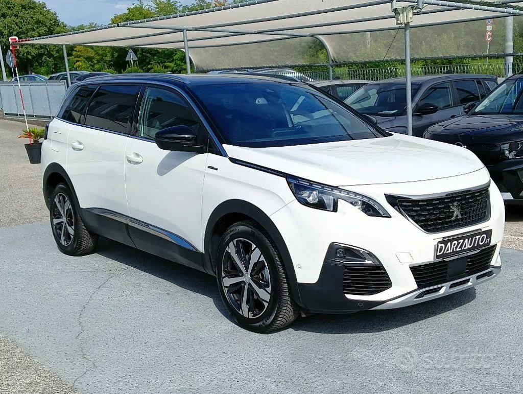 Peugeot 5008 2020 photo 3