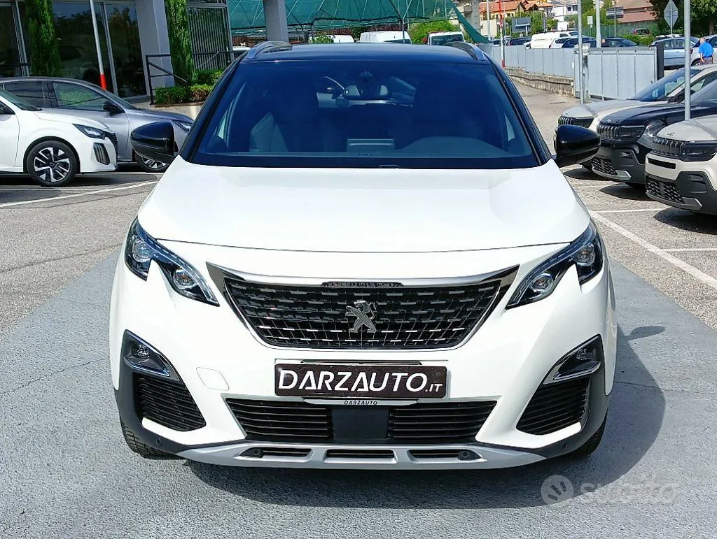 Peugeot 5008 2020 photo 2