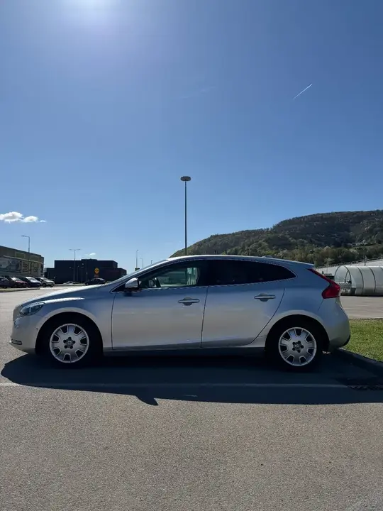 Volvo V40 2014 photo 3