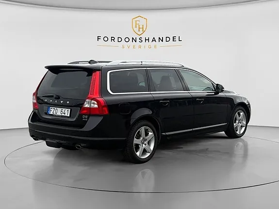Volvo V70 2012 photo 5