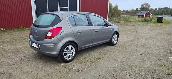 Opel Corsa 2012 photo 3