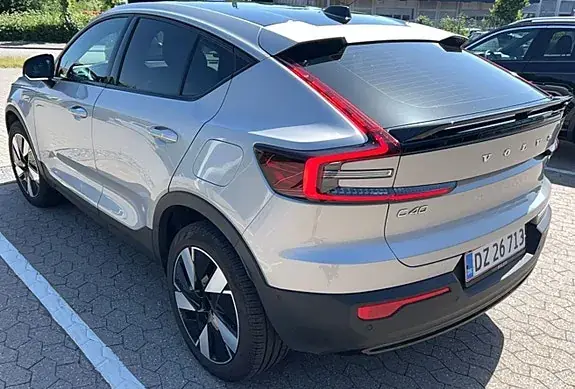 Volvo C40 2024 photo 2
